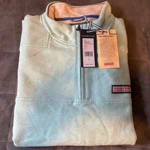 NWT VINEYARD VINES MENS COLLEGIATE SHEP SHIRT SIZE LARGE.